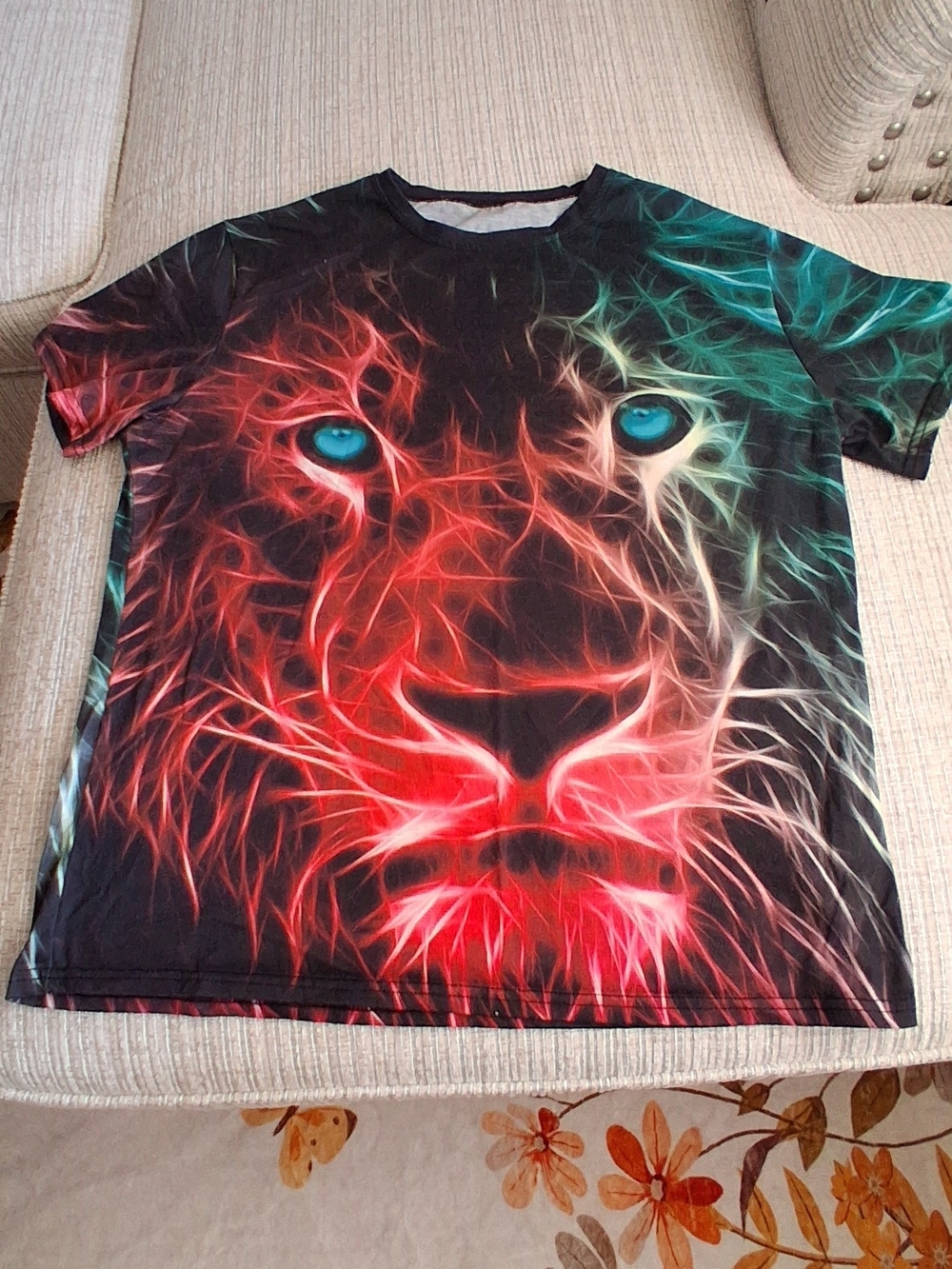 Boys XL Lion Print T-Shirt